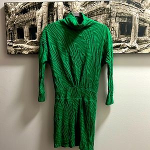 🐲🐲🐲 FREE PEOPLE DRESS NWOT SIZE XS GORGEOUS COLOR AND DESIGN 🐲🐲🐲